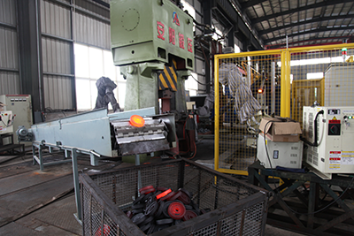 C92K series fully hydraulic CNC die forging hammer production line for forging gears