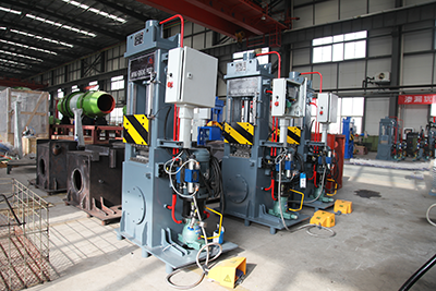 25 ton hydraulic forging press features and applications